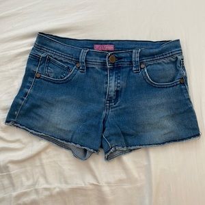 Chique, comfy, jean shorts for a kid